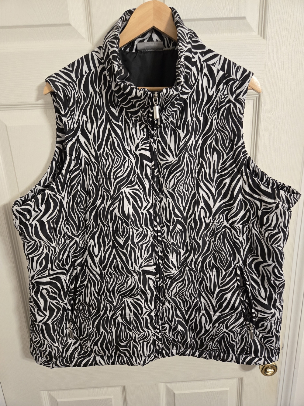 Jane Ashley Black & White Zebra Print Puffer Vest No Size Tag